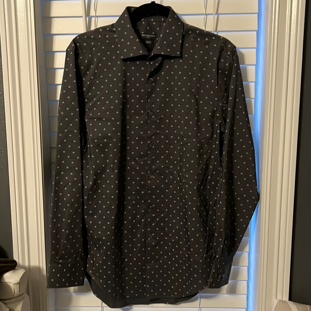 Men’s L/S Dress Shirt by Van Heusen (Flex)
